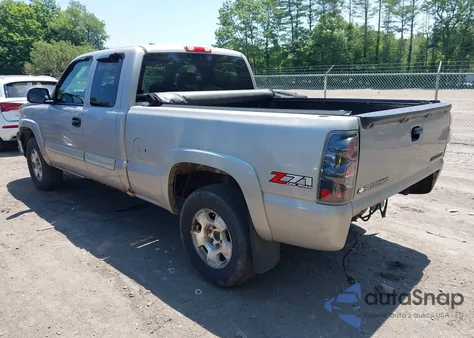 2004 Chevrolet Silverado 1500 Z71 из США, поврежденный, VIN 1GCEK19T44E372694